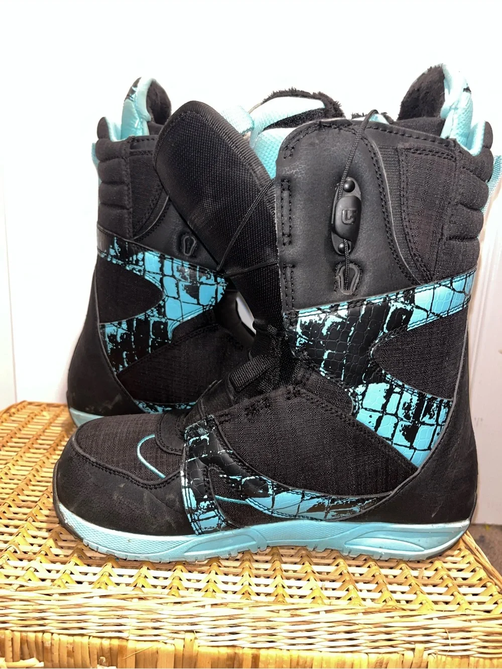 BURTON Emerald women’s snowboarding boots